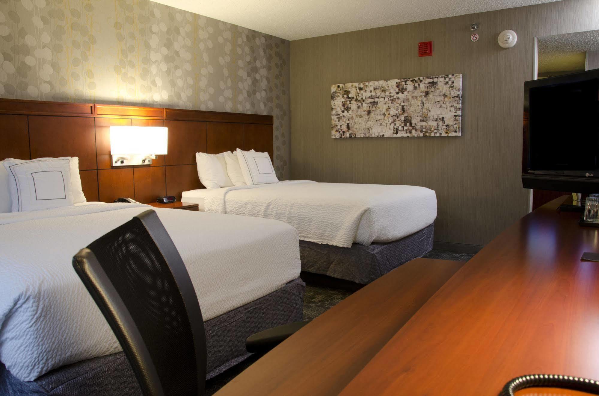 Hotel Courtyard Waterbury Downtown Exteriér fotografie